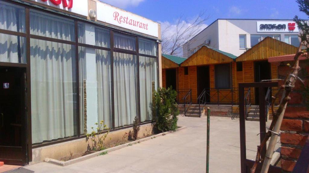 Hotel Lilo Near Airport Tbilisi Luaran gambar